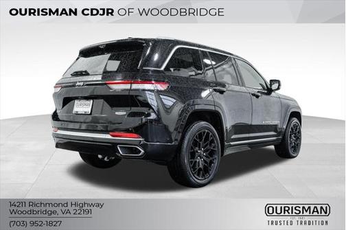 2022 Jeep Grand Cherokee Summit