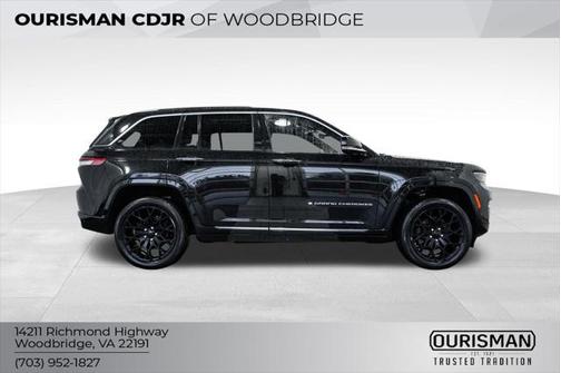 2022 Jeep Grand Cherokee Summit