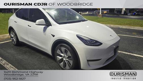 2022 Tesla Model Y Long Range Dual Motor All-Wheel Drive