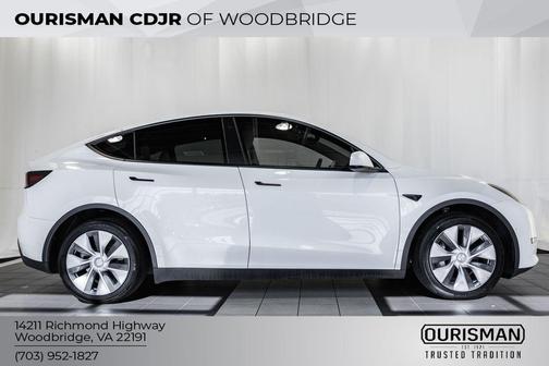 2022 Tesla Model Y Long Range Dual Motor All-Wheel Drive