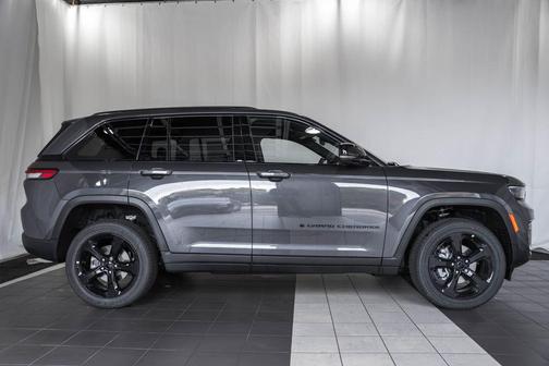 2025 Jeep Grand Cherokee Altitude