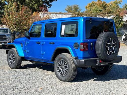 2025 Jeep Wrangler 4-Door Sahara 4x4