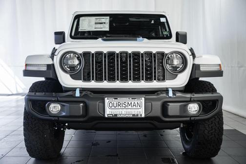 Bright White Clearcoat 2025 Jeep Wrangler 4xe Rubicon X