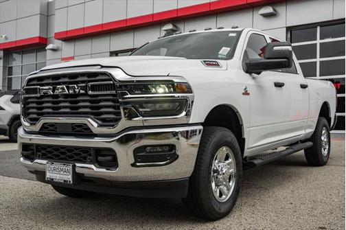 2025 RAM 2500 Tradesman Crew Cab 4x4 6'4' Box