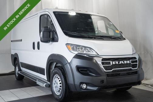 Bright White Clearcoat 2025 RAM ProMaster 2500 Tradesman