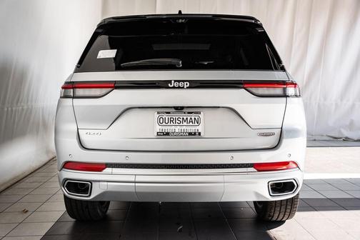 2025 Jeep Grand Cherokee Summit
