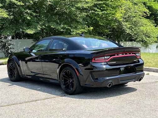 Pitch Black Clearcoat 2022 Dodge Charger SRT Hellcat