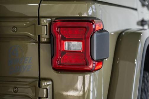 2025 Jeep Wrangler 4xe Willys
