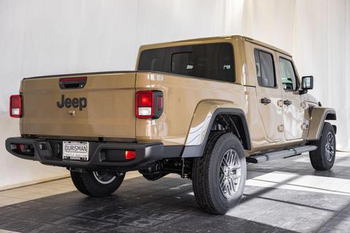 2026 Jeep Gladiator Sport S