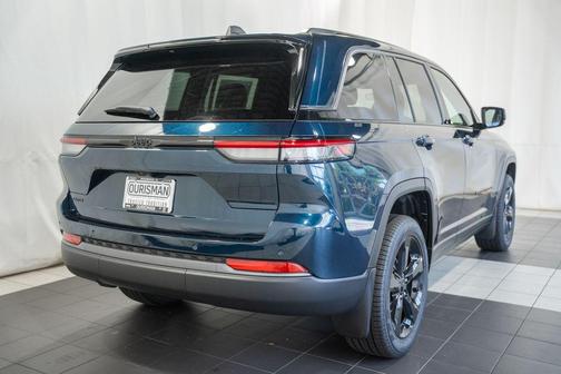 Fathom Blue Pearlcoat 2026 Jeep Grand Cherokee Limited