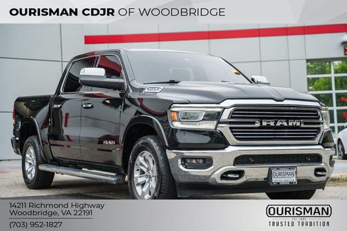Diamond Black Crystal Pearlcoat 2022 RAM 1500 Laramie