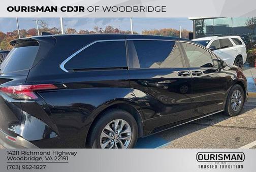 2021 Toyota Sienna LE