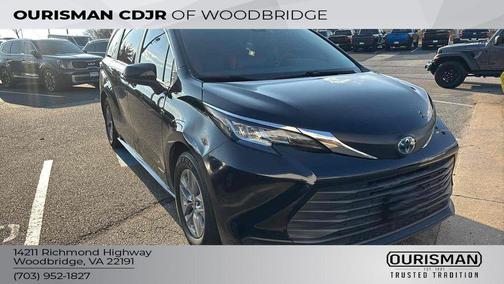 2021 Toyota Sienna LE