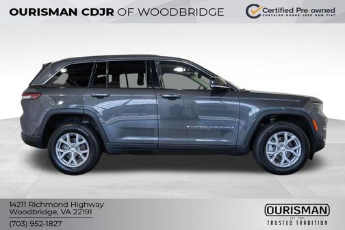 Baltic Gray Metallic Clearcoat 2023 Jeep Grand Cherokee Limited
