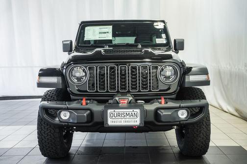 Black Clearcoat 2026 Jeep Wrangler Rubicon