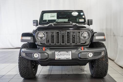Black Clearcoat 2027 Jeep Wrangler Rubicon