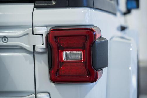Bright White Clearcoat 2023 Jeep Wrangler 4xe Sahara