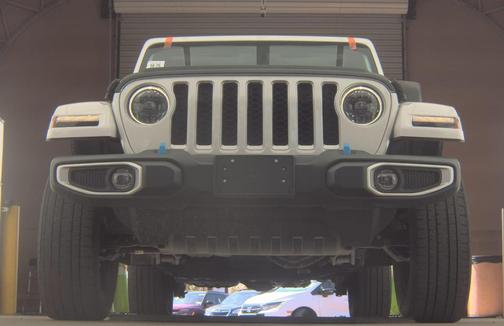 Bright White Clearcoat 2023 Jeep Wrangler 4xe Sahara