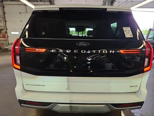 OXFORD WHITE 2025 Ford Expedition Max Platinum