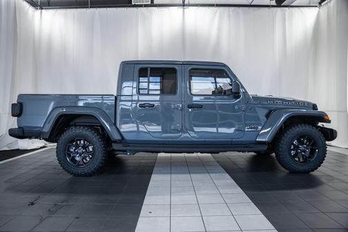 2025 Jeep Gladiator High Tide