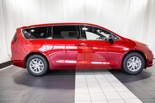 2026 Chrysler Pacifica L