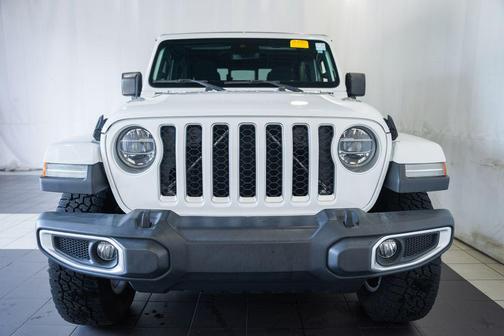 Bright White Clearcoat 2020 Jeep Gladiator Overland