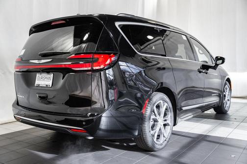 2026 Chrysler Pacifica L