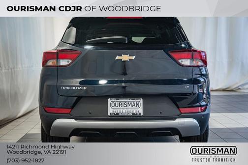 Midnight Blue Metallic 2021 Chevrolet Trailblazer LT