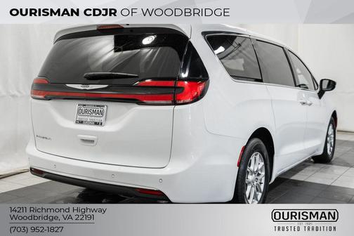 2025 Chrysler Pacifica L