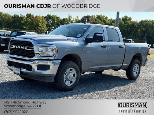 2024 RAM 2500 Tradesman Crew Cab 4x4 6'4' Box