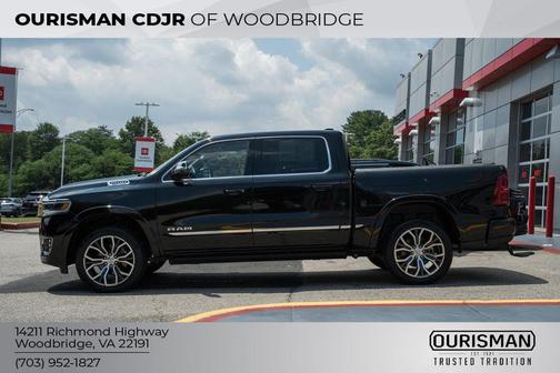 Diamond Black Crystal Pearlcoat 2025 RAM 1500 ST