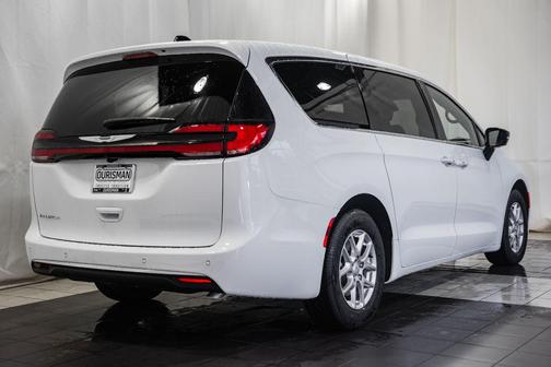 2026 Chrysler Pacifica L