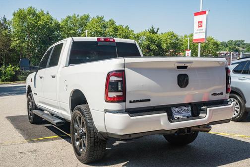 Bright White Clearcoat 2024 RAM 2500 Laramie Crew Cab 4x4 6'4' Box