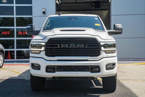 Bright White Clearcoat 2024 RAM 2500 Laramie Crew Cab 4x4 6'4' Box
