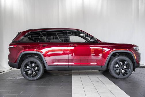 2025 Jeep Grand Cherokee Altitude