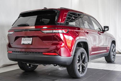 2025 Jeep Grand Cherokee Altitude