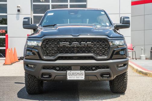 Diamond Black Crystal Pearlcoat 2026 RAM 1500 Rebel