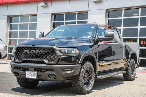 Diamond Black Crystal Pearlcoat 2026 RAM 1500 Rebel