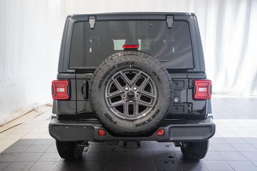 Black Clearcoat 2026 Jeep Wrangler Sport S