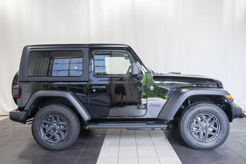 Black Clearcoat 2026 Jeep Wrangler Sport S