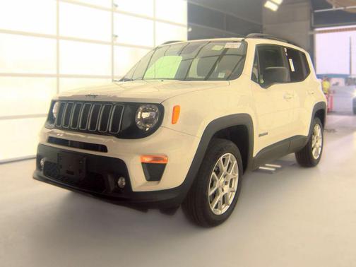 Alpine White Clearcoat 2022 Jeep Renegade Latitude