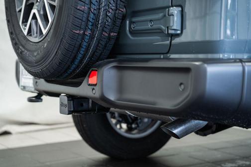 Anvil Clearcoat 2026 Jeep Wrangler 4-Door Sahara 4x4