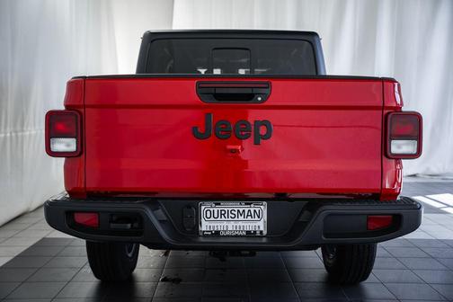 2025 Jeep Gladiator Sport S
