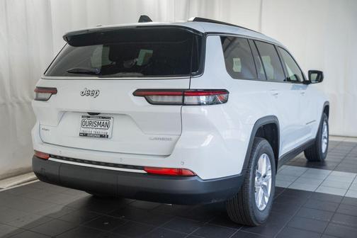 Bright White Clearcoat 2026 Jeep Grand Cherokee L Laredo