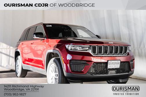 2025 Jeep Grand Cherokee Laredo