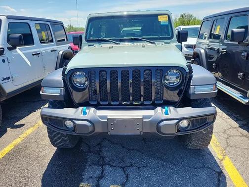 Earl Clearcoat 2023 Jeep Wrangler 4xe Base