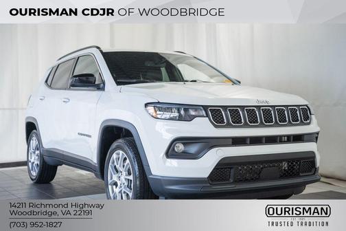 Bright White Clearcoat 2023 Jeep Compass Latitude Lux