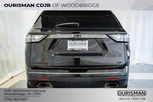 Mosaic Black Metallic 2021 Chevrolet Traverse Premier