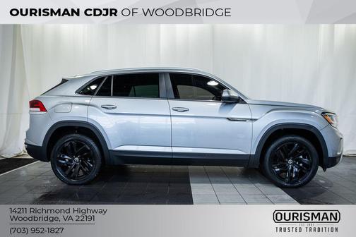 Gray 2022 Volkswagen Atlas Cross Sport 3.6L V6 SE w/Technology