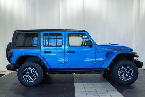 Hydro Blue Pearlcoat 2026 Jeep Wrangler Rubicon